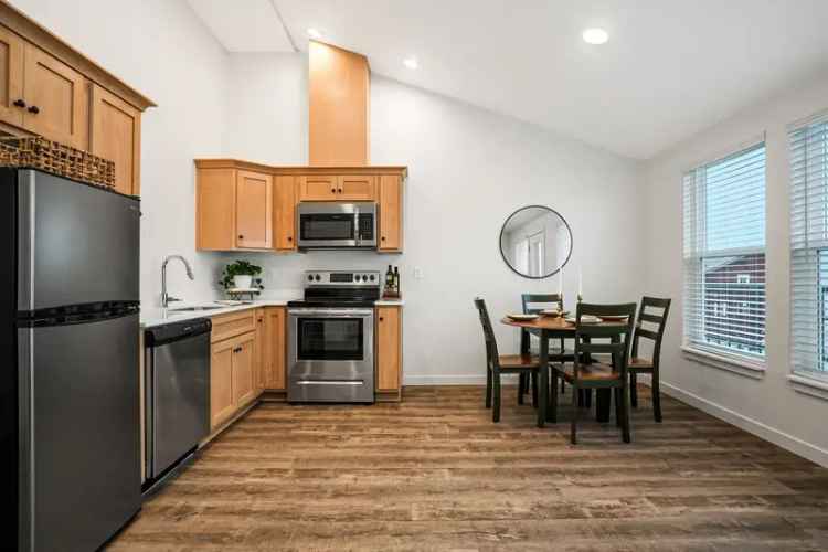 Rent Apartments in Astoria with Riverfront Views and Modern Features