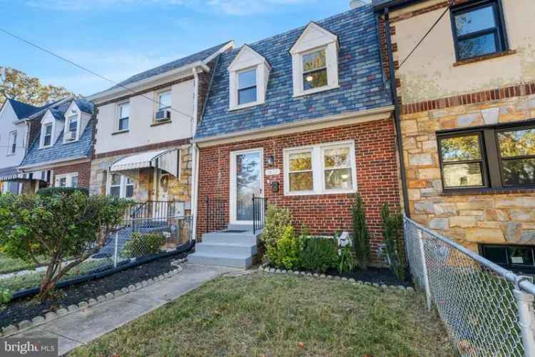 House For Sale in 1423, 19th Street Southeast, Washington, District of Columbia