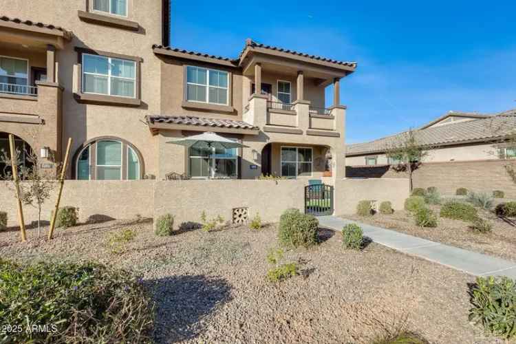 Buy Townhome in Arizona with Stunning Views and Modern Amenities