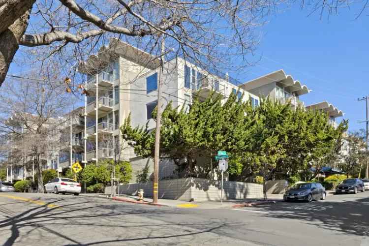 House For Sale in 811, York Street, Oakland, California