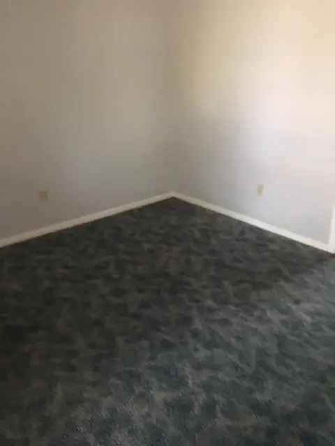 Rent Cute Duplex 2 Bedrooms 1 Bath with Pet Approval