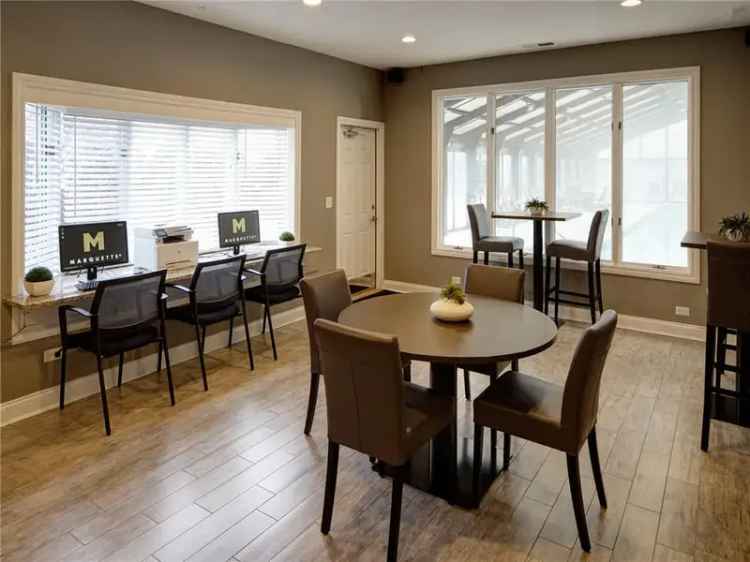 Rent Luxury Apartments Near Downtown Naperville with Modern Amenities