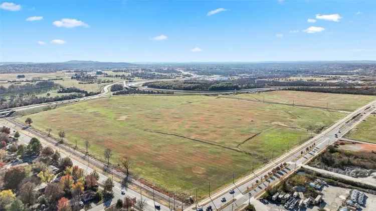 Land For Sale in 685, Van Asche Drive, Fayetteville, Arkansas