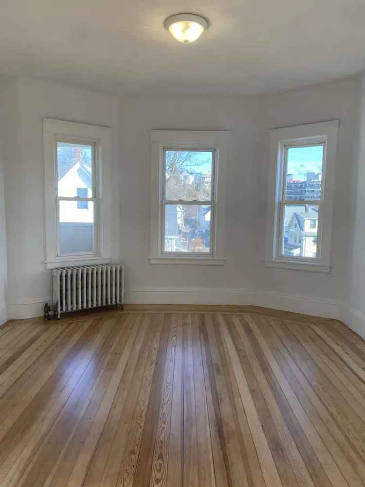 Apartment Rental Malden Near Train Station with Renovated Features