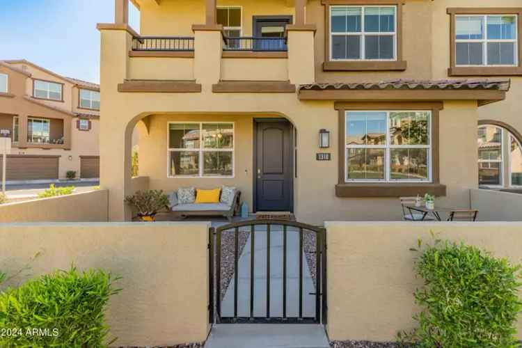 Energy Efficient Townhome for Rent in Chandler with Pool and Play Area