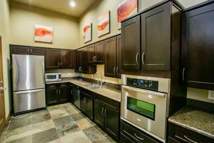 Rent Centennial at 5th Apartments in North Las Vegas with Great Amenities