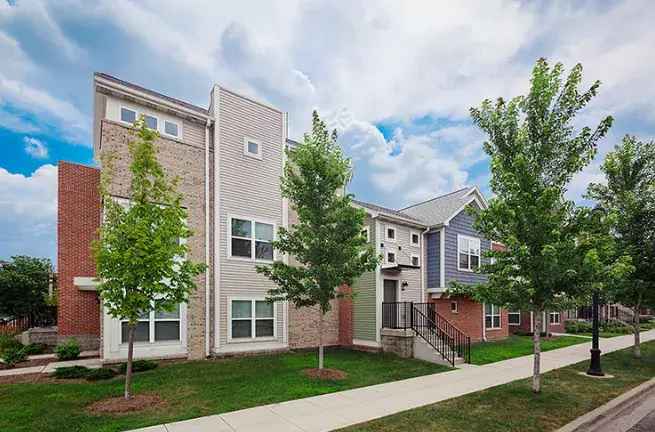 Rent Spacious Townhomes with Modern Amenities in East Chicago