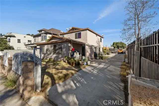 House For Sale in 1165, 24th Street, Santa Monica, California