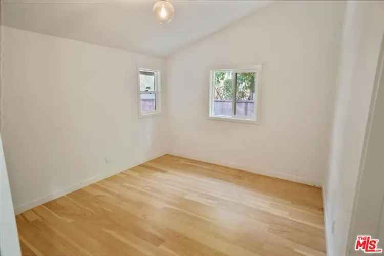 House For Sale in 140, South Avenue 58, Los Angeles, California