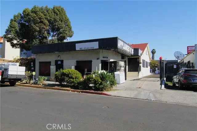 House For Sale in Los Angeles, California