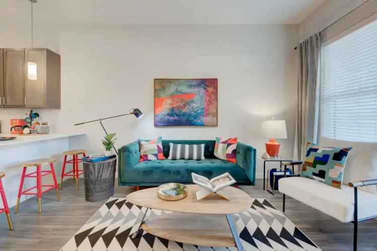 Rent Artistic Apartments in San Antonio with Resort Quality Amenities