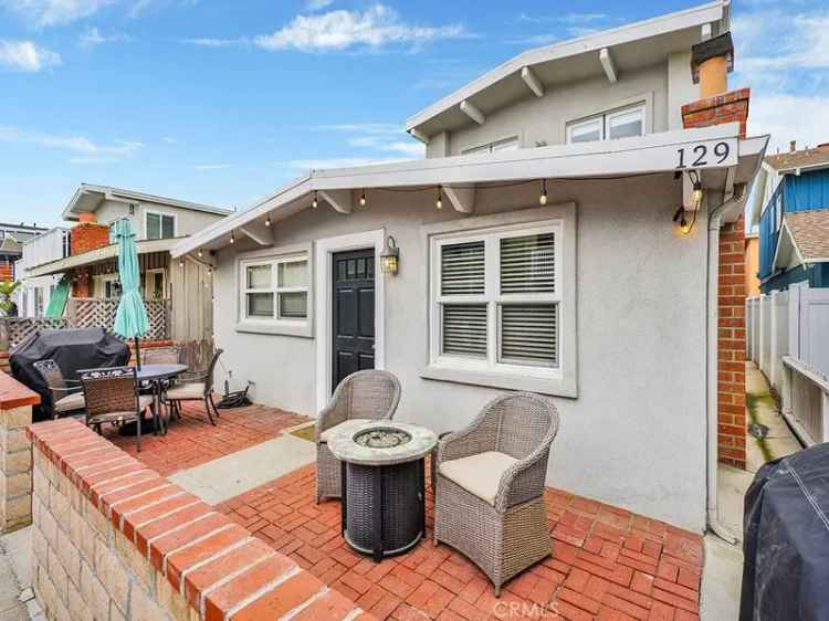 House For Sale in 129;129 1/2, 45th Street, Newport Beach, California