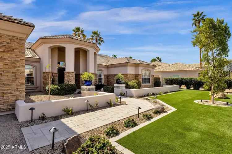 Buy luxury home 4 bedrooms 3 bathrooms in Cactus Corridor with pool