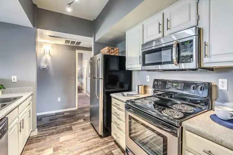 Rent Apartment Copper Creek Near Las Vegas Strip with Resort Style Amenities