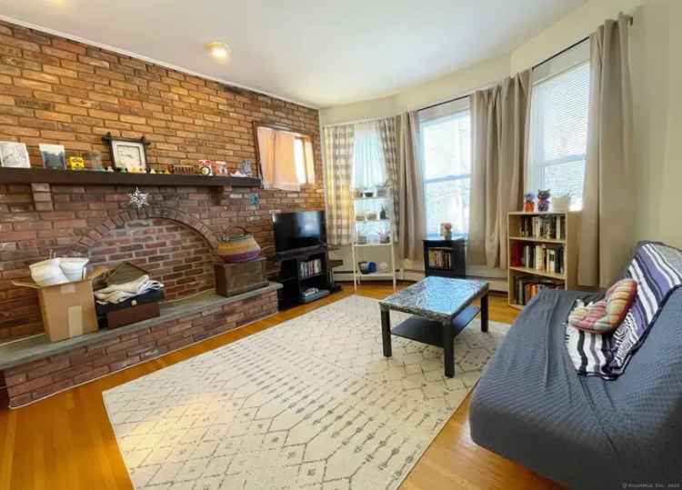 Rent Huge 3 Bedroom Apartment in Desirable East Rock Neighborhood