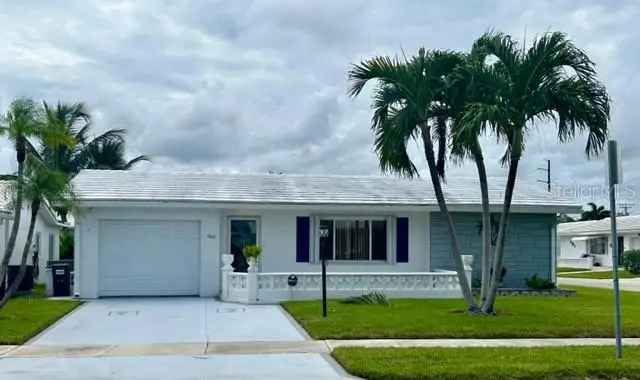 House For Sale in 1601, Southwest 18th Street, Boynton Beach, Florida