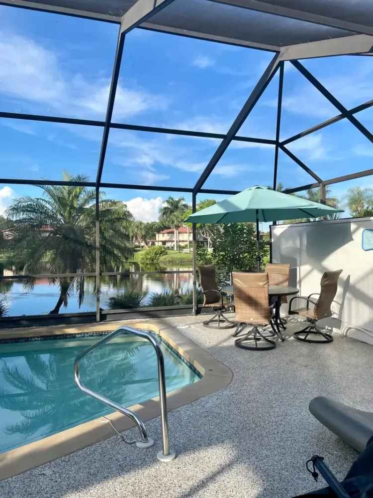 Townhouse for Rent in Bonita Springs with Lake Views and Heated Pool