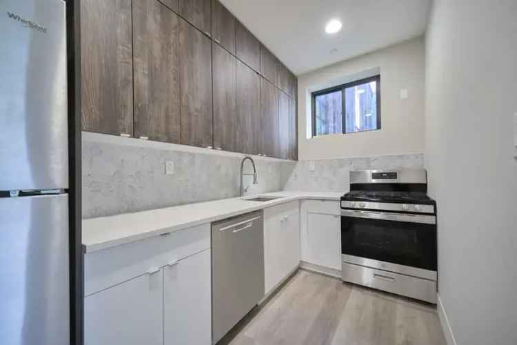 Rent New Duplex Three Bedroom Apartment in Stuyvesant with Balcony