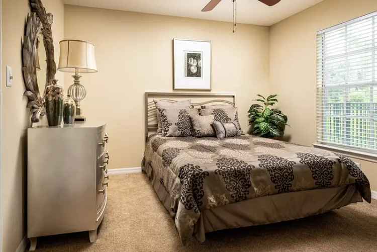 Rent Apartments in Madison Oaks with Resort Style Amenities