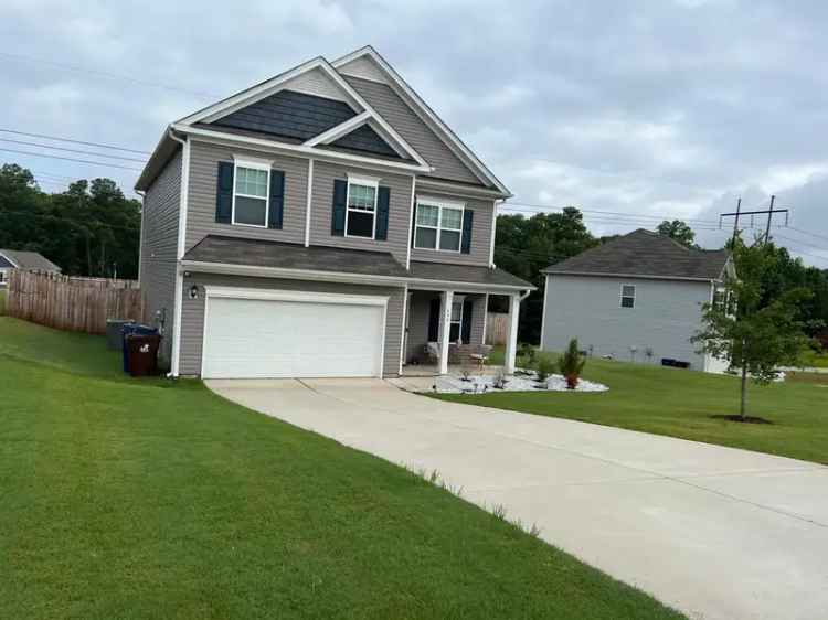 House for Rent in Sanford NC with 4 Bedrooms and Large Backyard