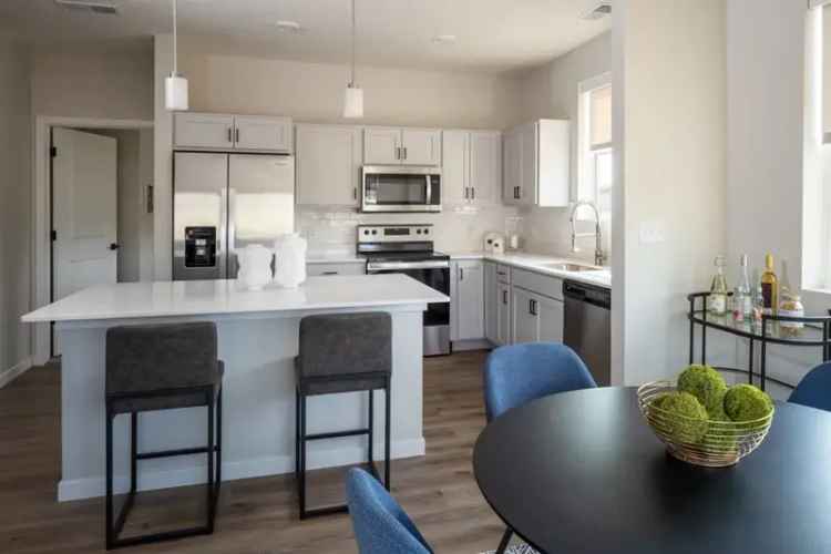 Rent Apartments in Broadmoor168 with Gourmet Kitchens and Fitness Center