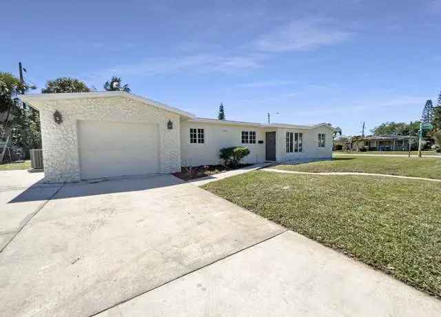 House For Sale in 2330, Northwest 11th Street, Fort Lauderdale, Florida