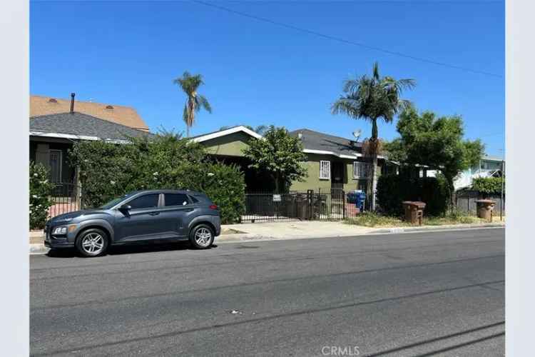 House For Sale in 1202, West 90th Place, California