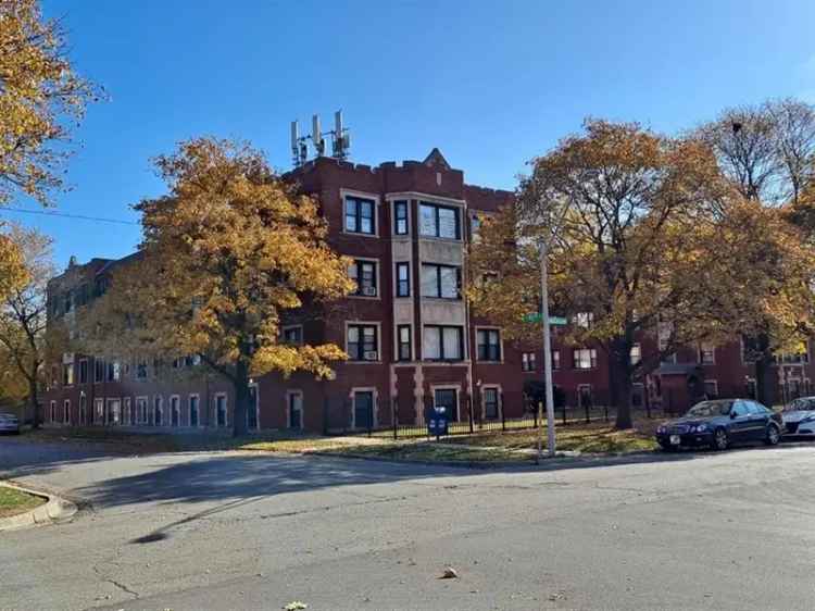 Rent Apartments in Chatham Chicago with Updated Features