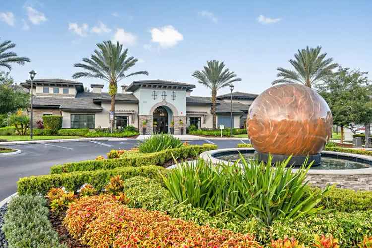 Rent Luxurious Apartments Near Grand Cypress Golf Course in Orlando