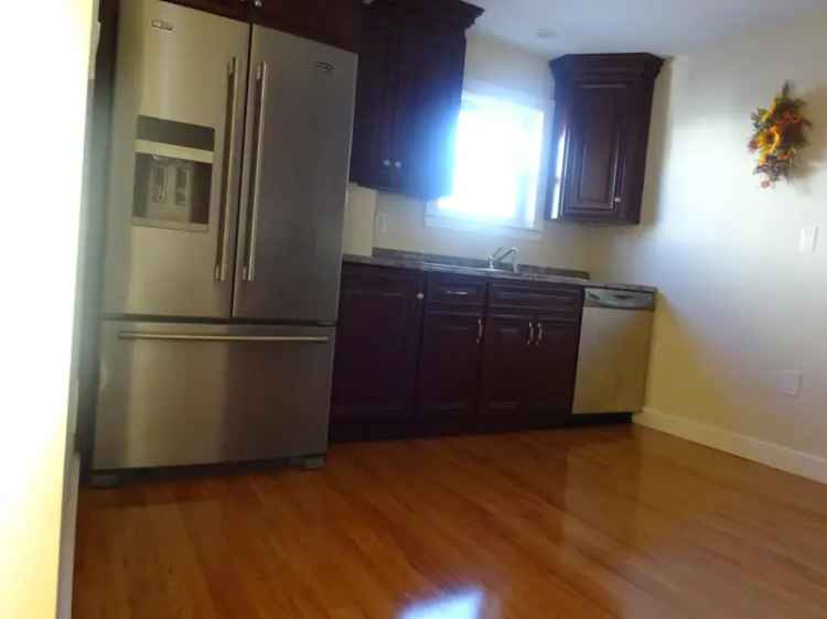 Rent Spacious Apartment Unit in Brighton MA with 4 Bedrooms and 2 Bathrooms