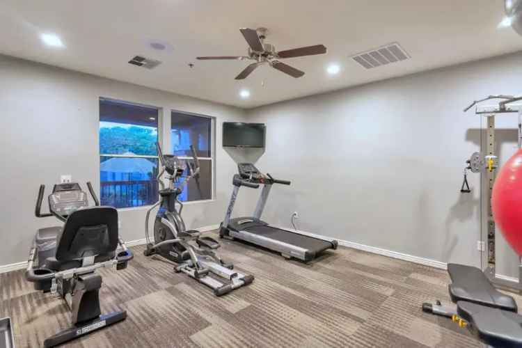 Rent Spacious Apartments in Chandler with Resort Amenities