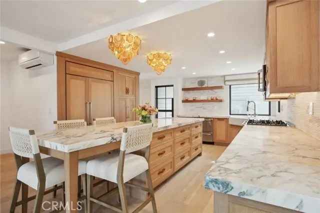 House For Sale in 1815,1817, West Bay Avenue, Newport Beach, California