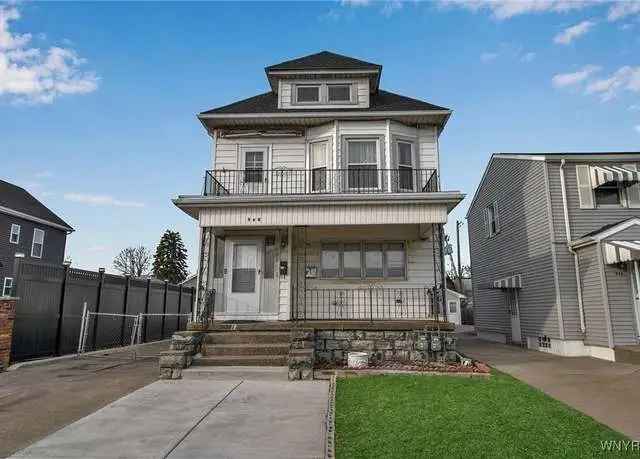 House For Sale in 990, Hertel Avenue, Buffalo, New York