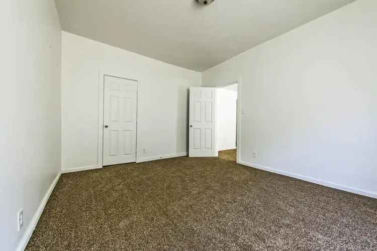 Rent Apartments in Grand Crossing with Great Amenities