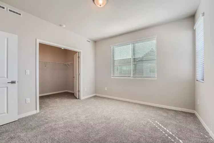 Move In Ready Townhome with Community Amenities