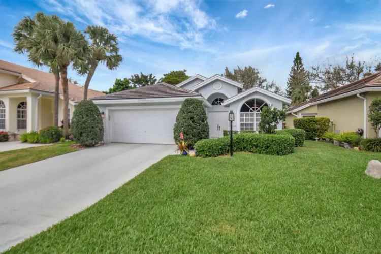 House For Sale in 2757, Clearbrook Circle South, Delray Beach, Florida