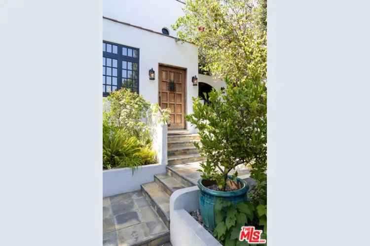 House For Sale in 7929, Hollywood Boulevard, Los Angeles, California