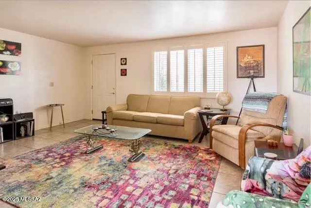 House For Sale in 35, East Pastime Road, Tucson, Arizona