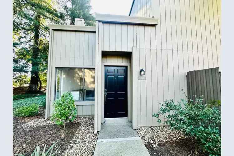 Buy House in Campus Commons with Private Yard and Community Amenities