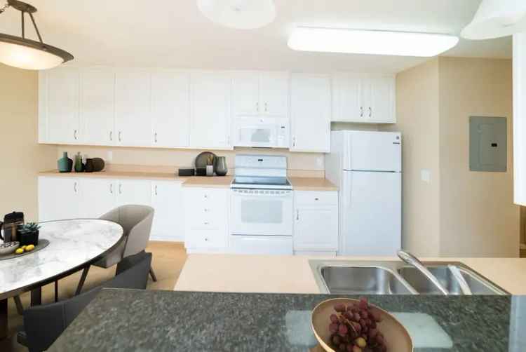 Apartment Rentals in Eden Prairie with Spacious Rooms and Amenities