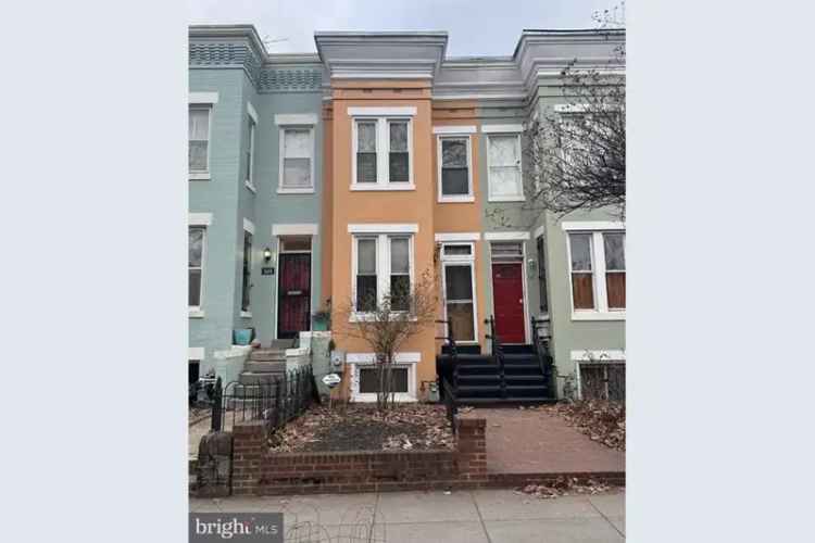 Rent House in Capitol Hill with Huge Backyard Near Potomac Avenue Metro