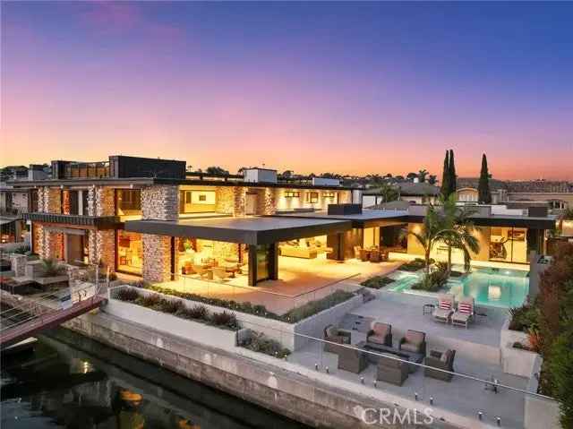 House For Sale in 215,219, Evening Star Lane, Newport Beach, California