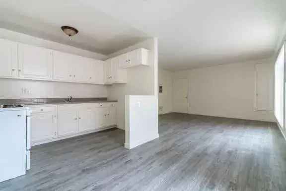 Rent 1 to 2 Bedroom Apartments in Los Angeles with Great Amenities