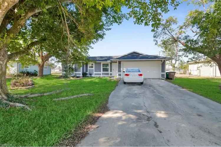 House For Sale in 1210, Northeast 5th Place, Cape Coral, Florida