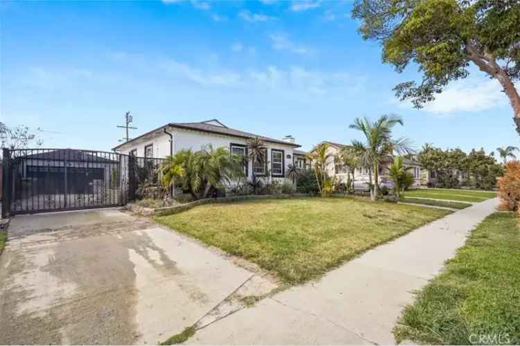 House For Sale in 4449, Walnut Avenue, Long Beach, California