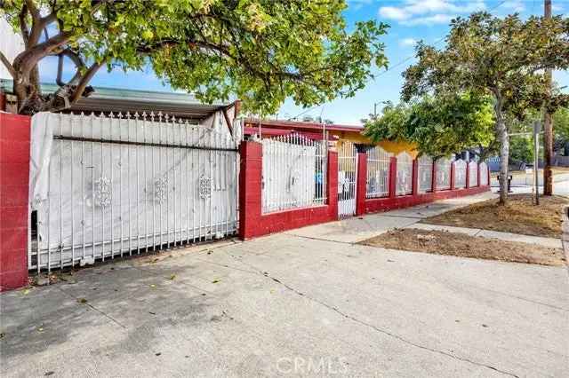 House For Sale in 2701, Marengo Street, Los Angeles, California