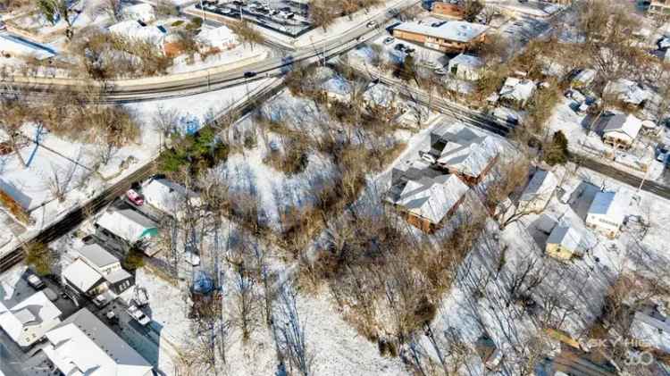 Land For Sale in 222, South College Avenue, Fayetteville, Arkansas