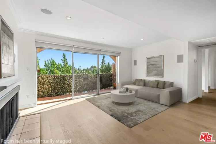 House For Sale in 14850, Hesby Street, Los Angeles, California