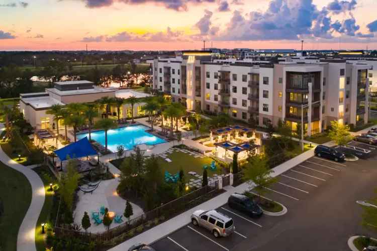 Rent Apartments in Jacksonville with Great Amenities Near St. Johns Town Center