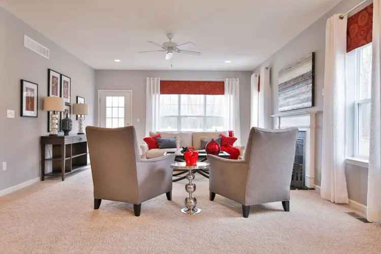 Rent Luxury Townhouses at Sand Springs Golf Course